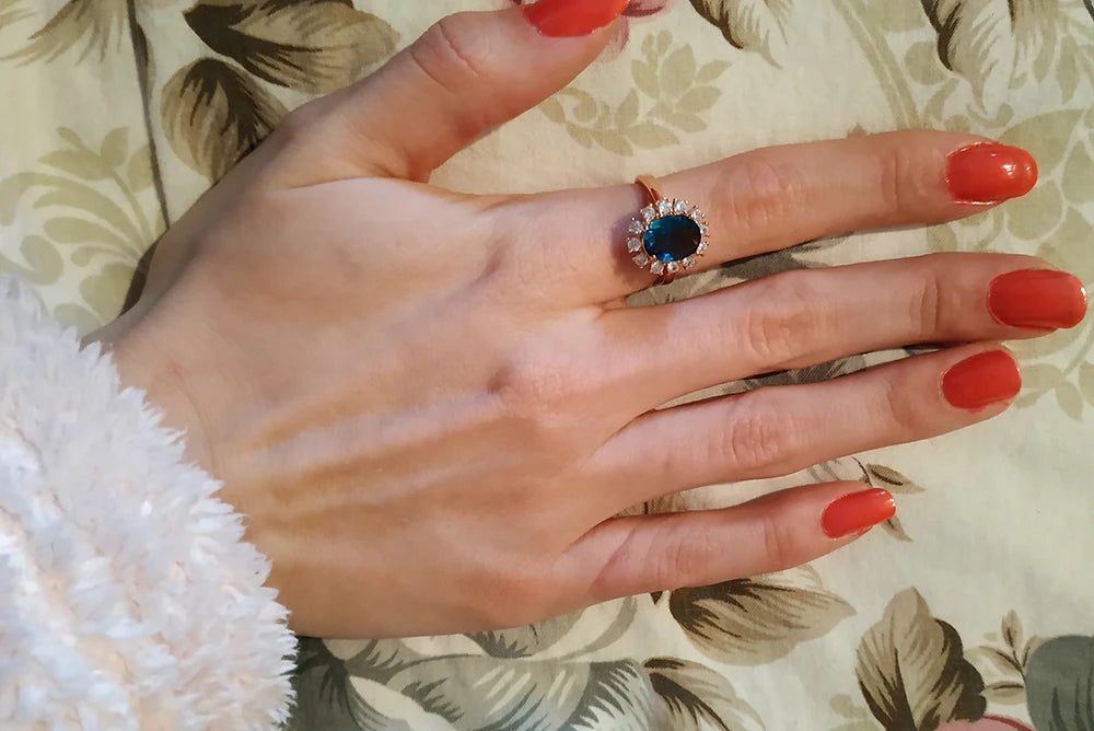ZHOUYANG Top Quality Rose Gold Color Created Green Crystal Finger Rings Elegant Brand Jewelry CZ Austrian Crystal For Women R088