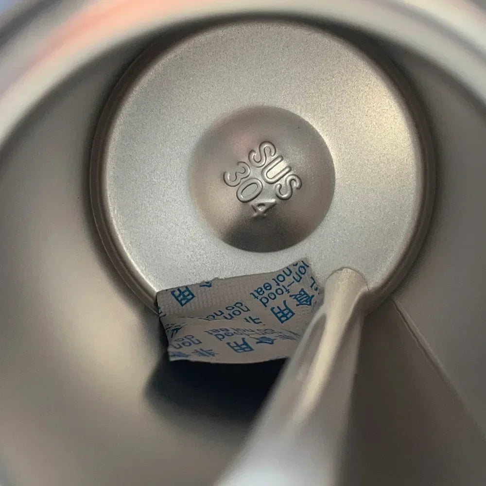 Federdeckel, süßer Panda, 304 Edelstahl-Thermoskanne für männliche und weibliche Studenten, einfacher tragbarer Strohhalmbecher